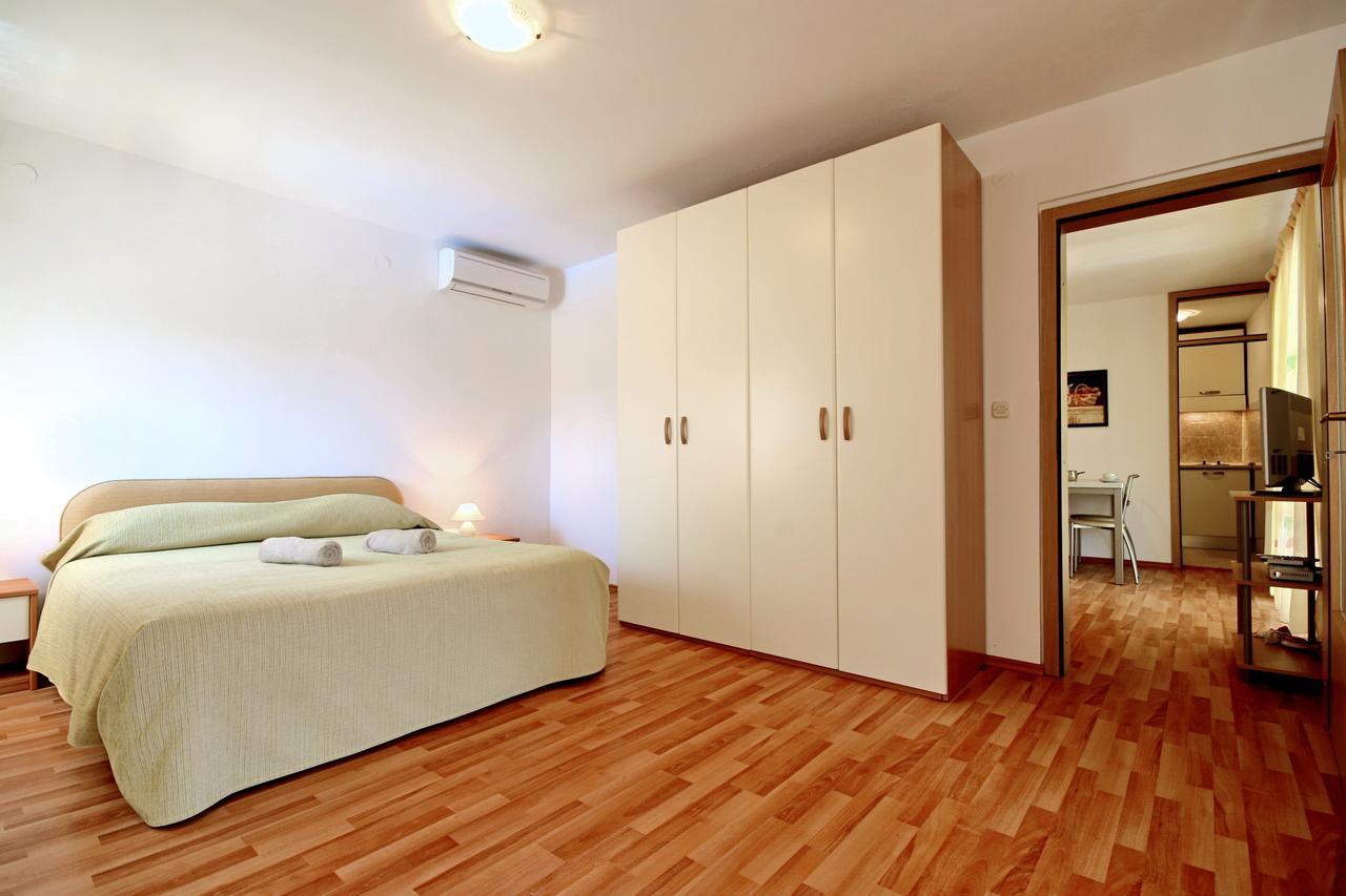 Sun Palace Residence Premantura Kültér fotó