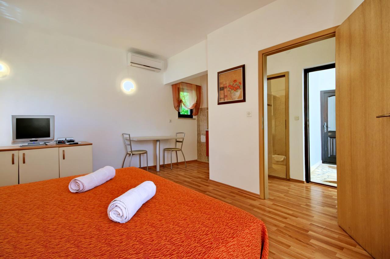 Sun Palace Residence Premantura Kültér fotó