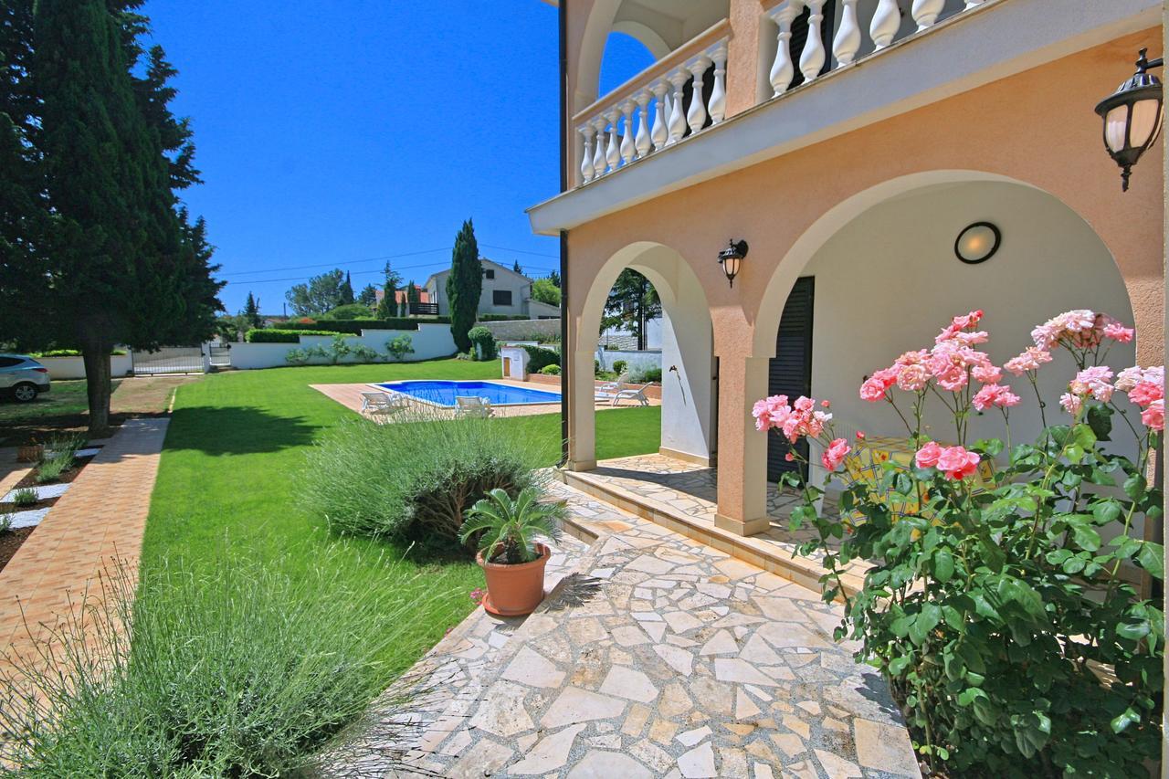 Sun Palace Residence Premantura Kültér fotó
