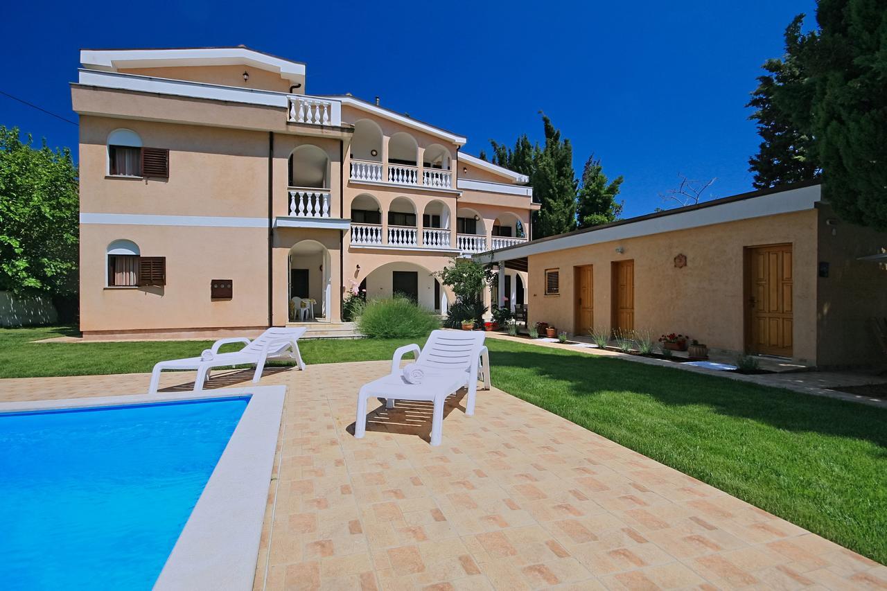 Sun Palace Residence Premantura Kültér fotó